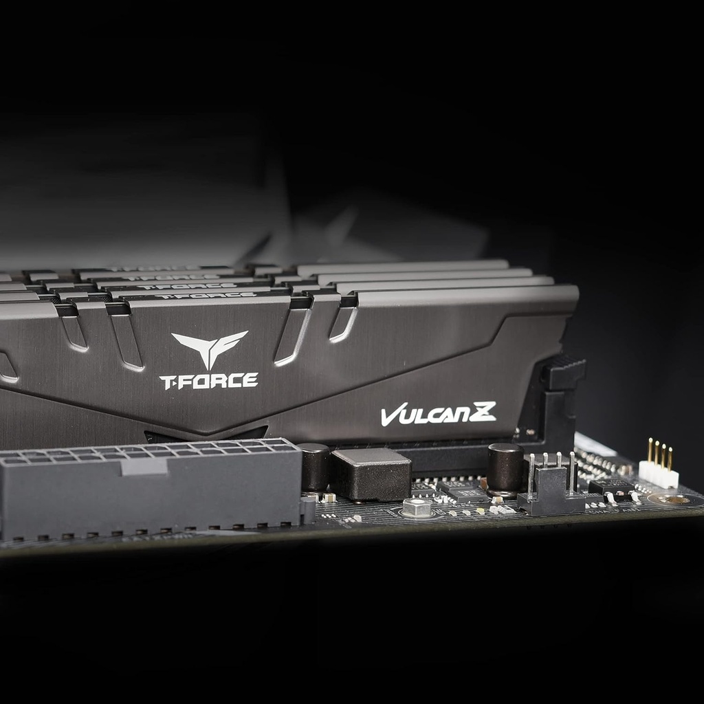 Team T-FORCE VULCAN Z 16GB (2 x 8GB) 288-Pin PC RAM DDR4 3200 (PC4 25600) Desktop Memory