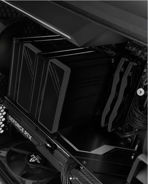NVIDIA RTX 5880 DDR5 PRO Workstation by PNY